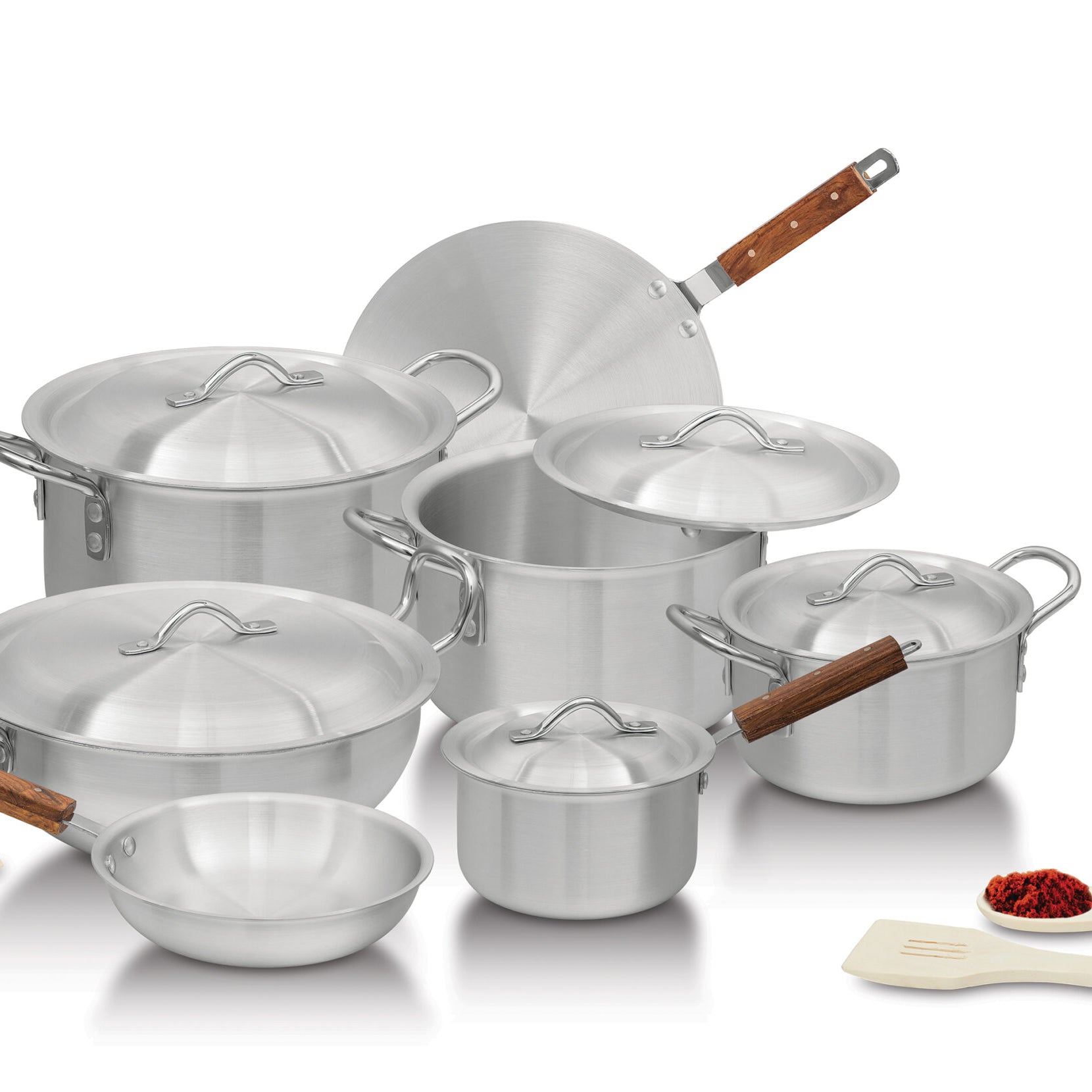 Victoria’s Culinary Crown: 15-Piece Aluminum Cookware Set